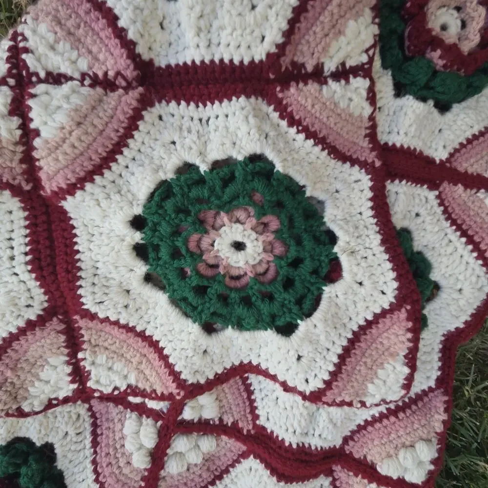 Vtg Handmade Crochet Imogen Blanket Janie Crow 3D Rose Floral Afghan Throw 60x28
